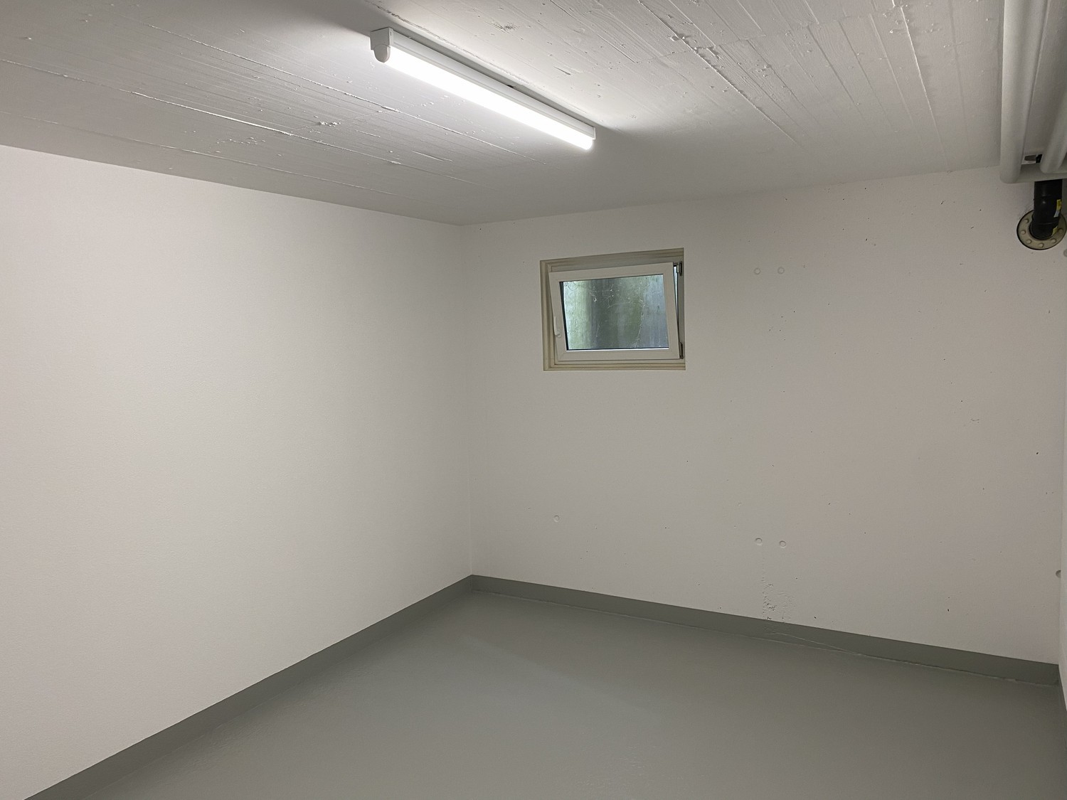 17m² commercial