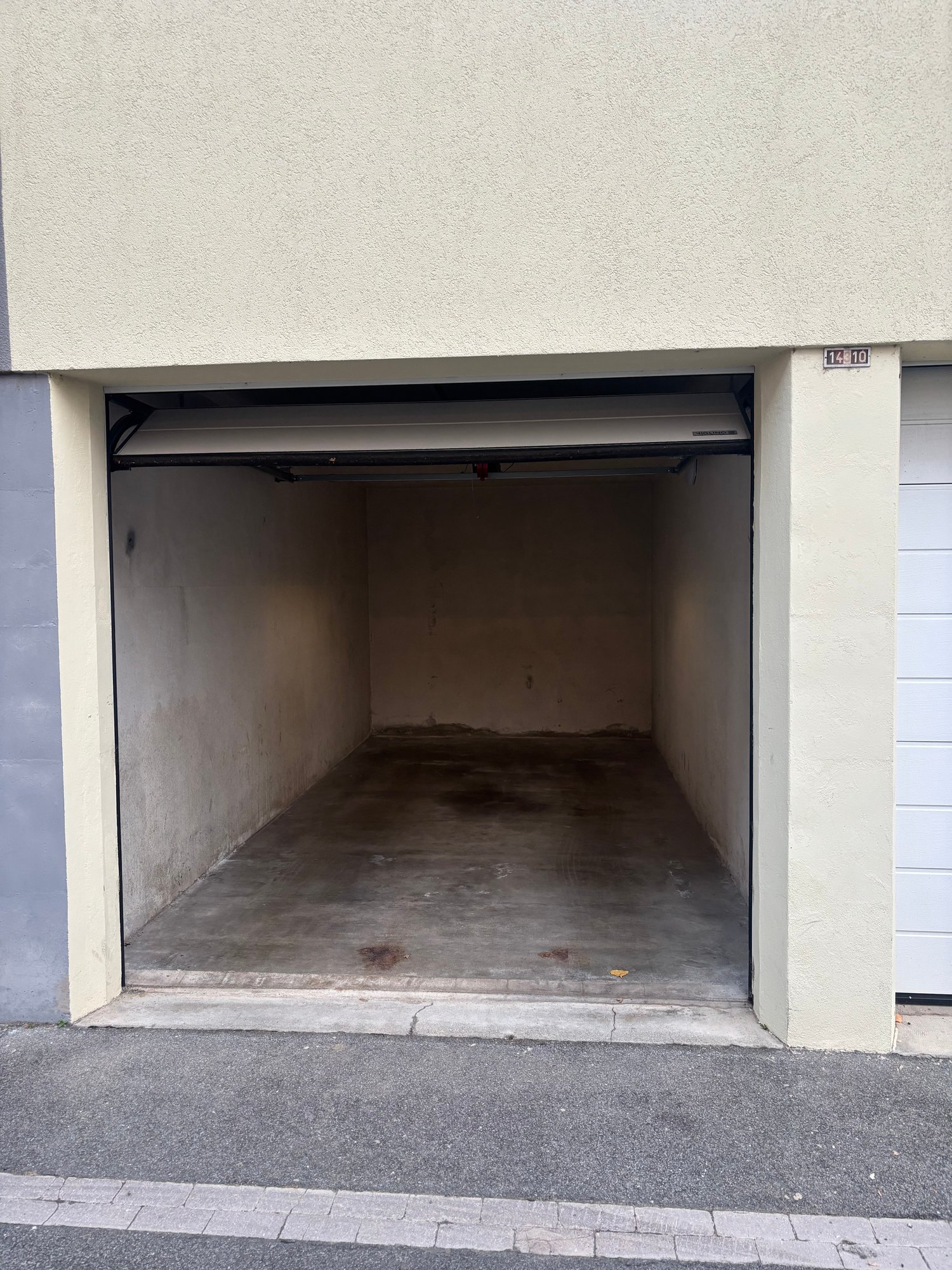 Single garage