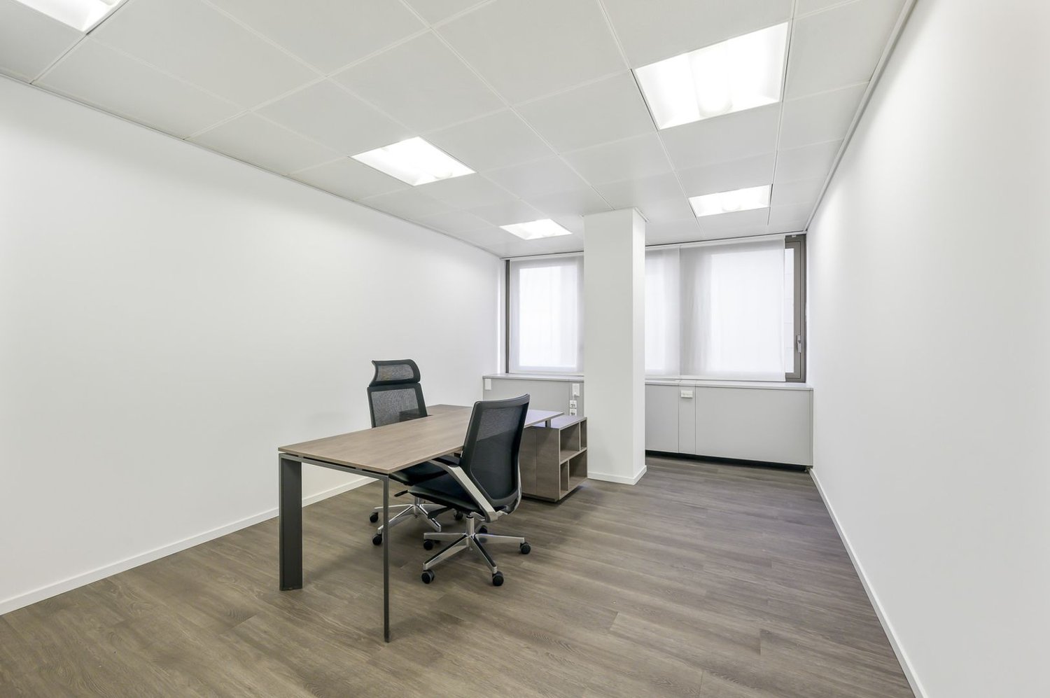 Office, photo 3 of 4