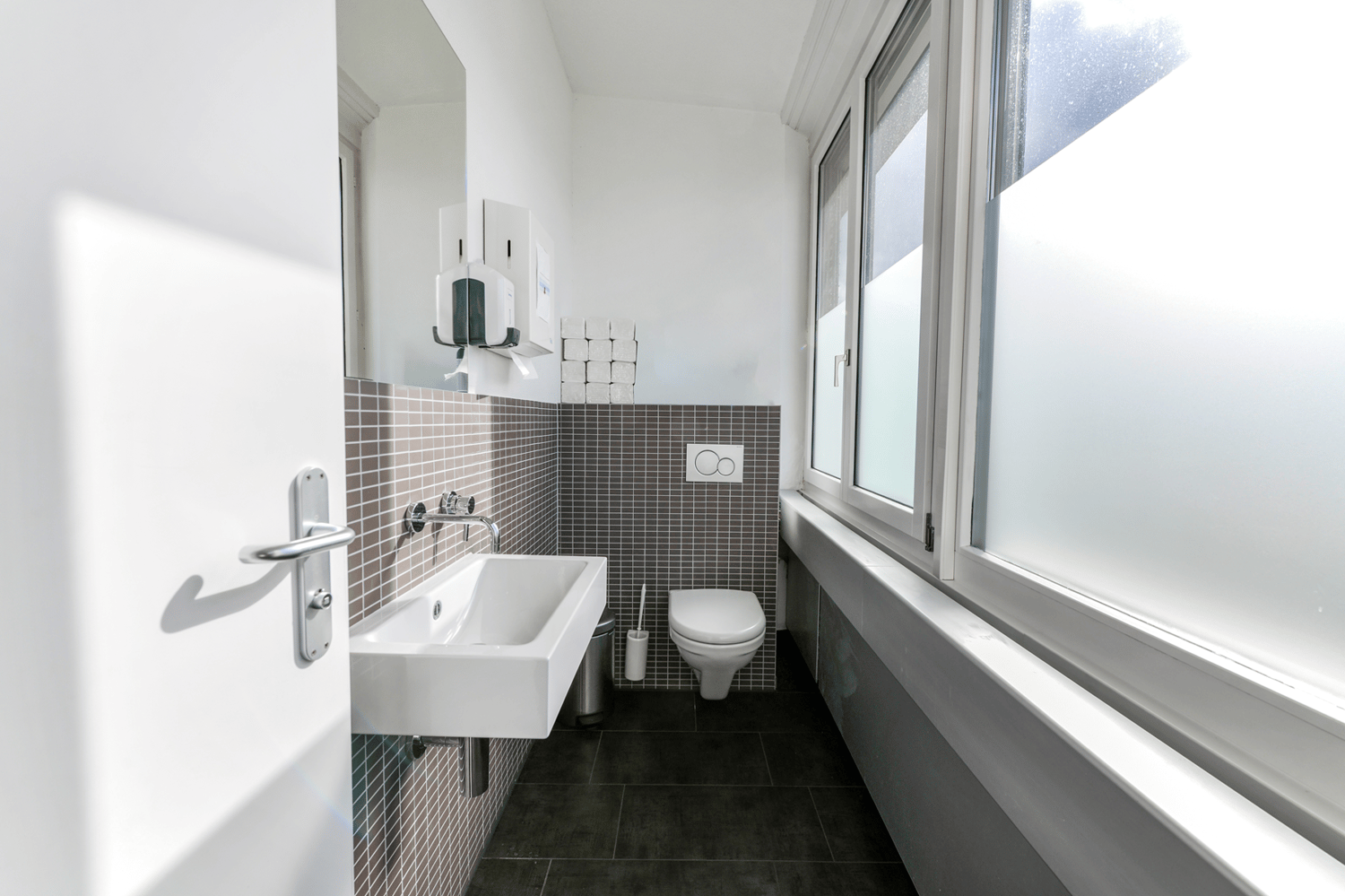 379m² office, photo 10 of 10