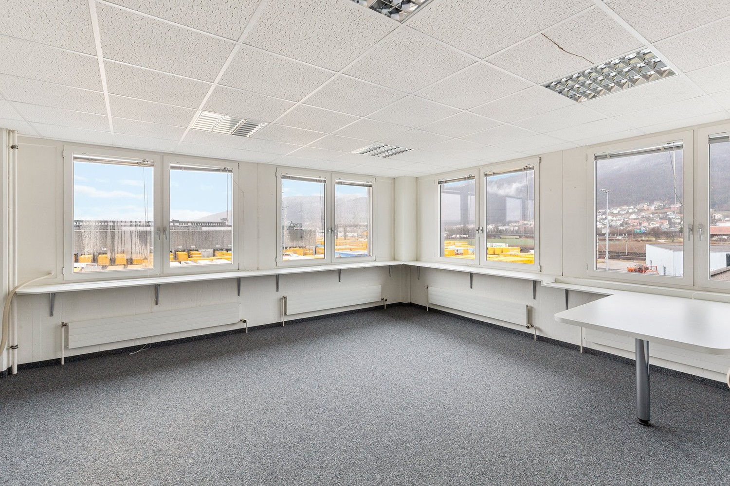 576m² office, photo 4 of 10