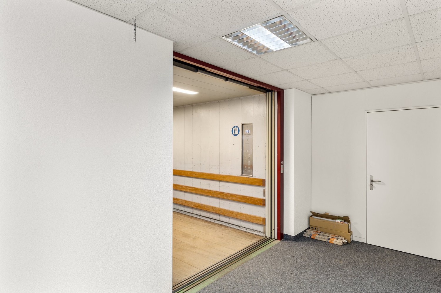 576m² office, photo 7 of 10