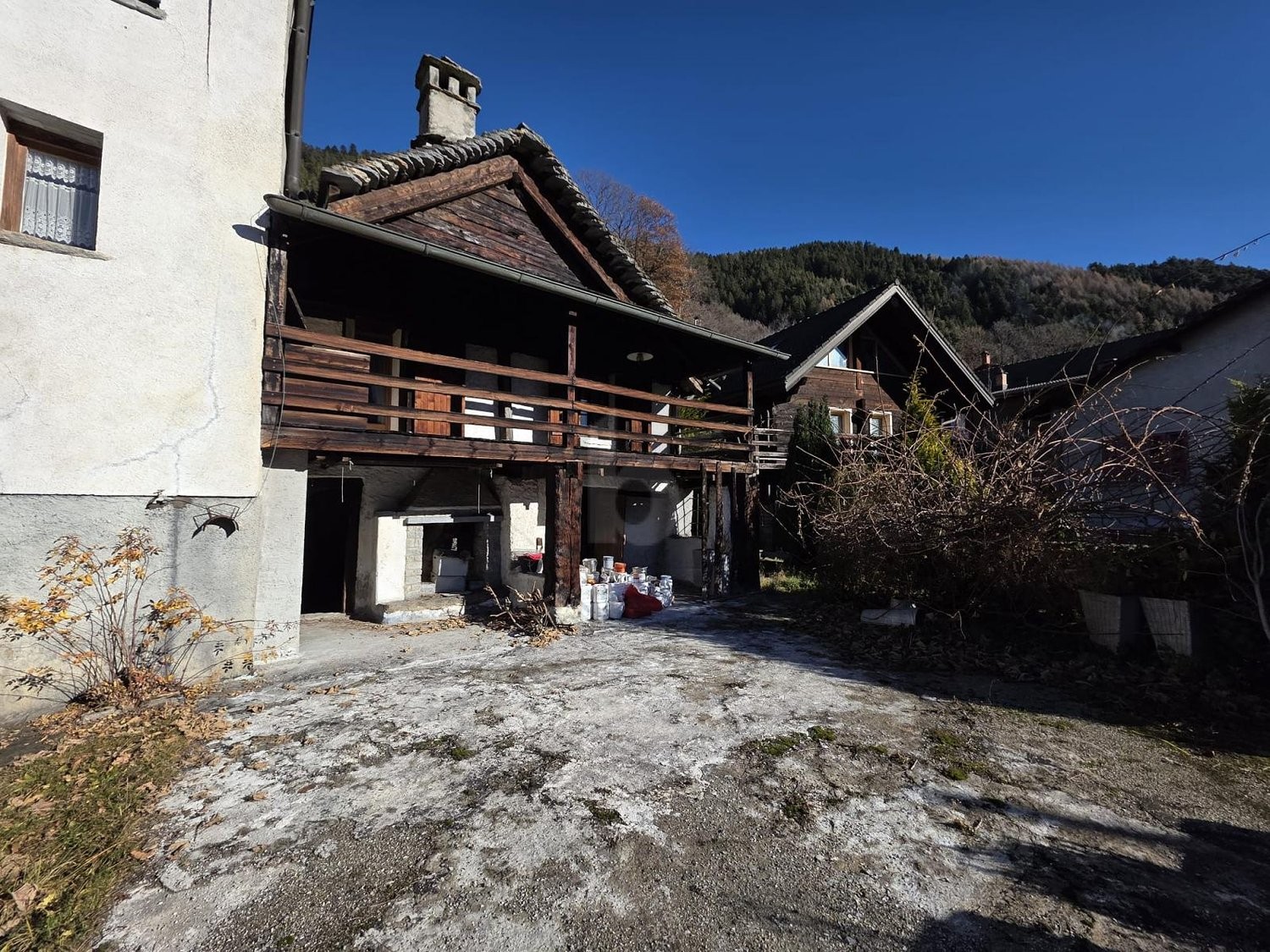 8 rooms chalet, photo 2 of 4