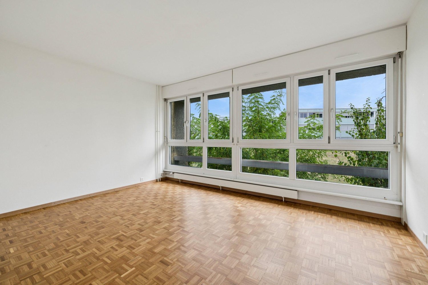 4 rooms apartment, photo 2 of 10