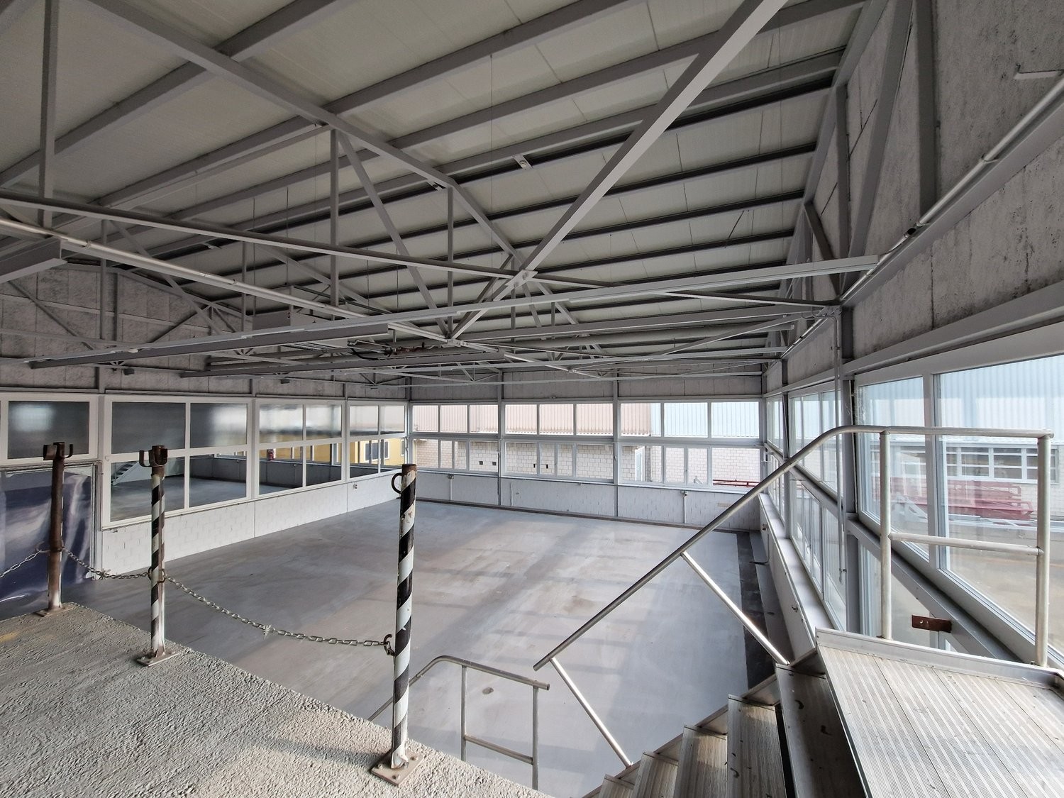 721m² commerciale