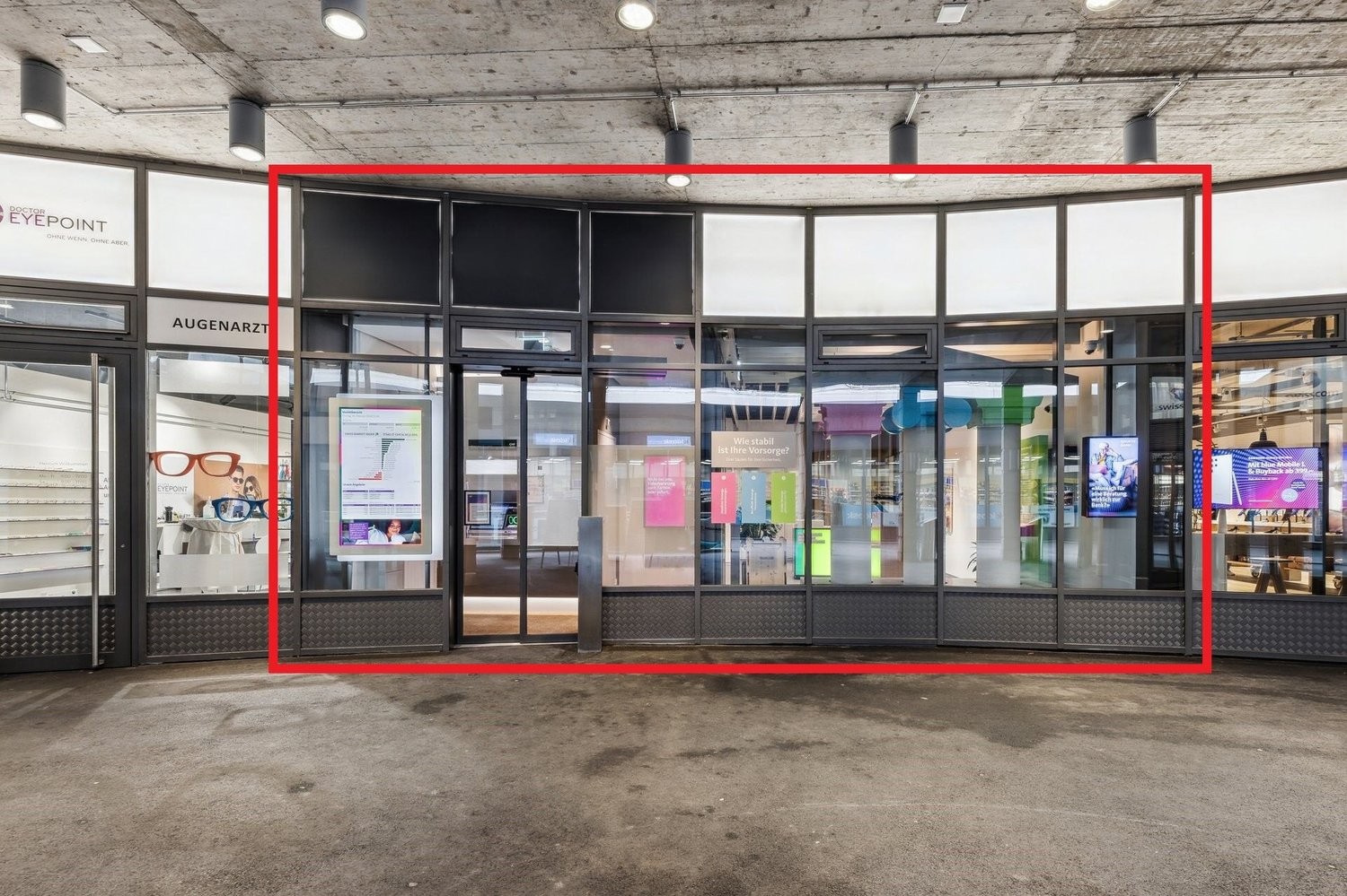 130m² shop