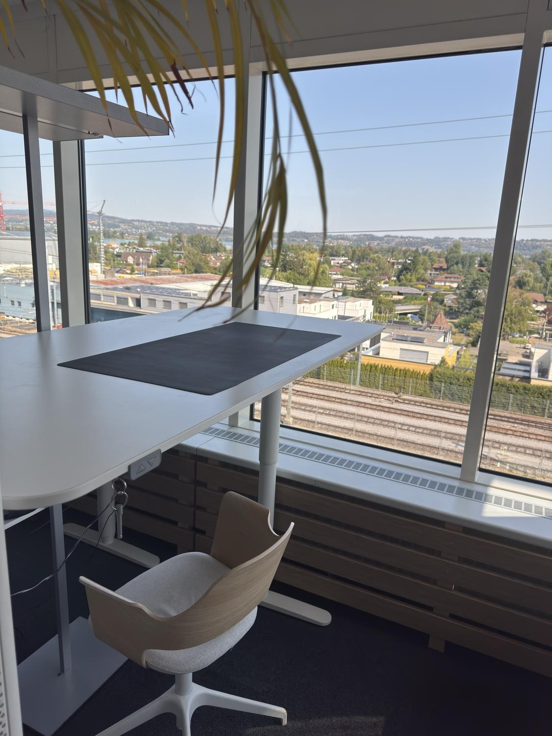 Office, photo 1 of 6