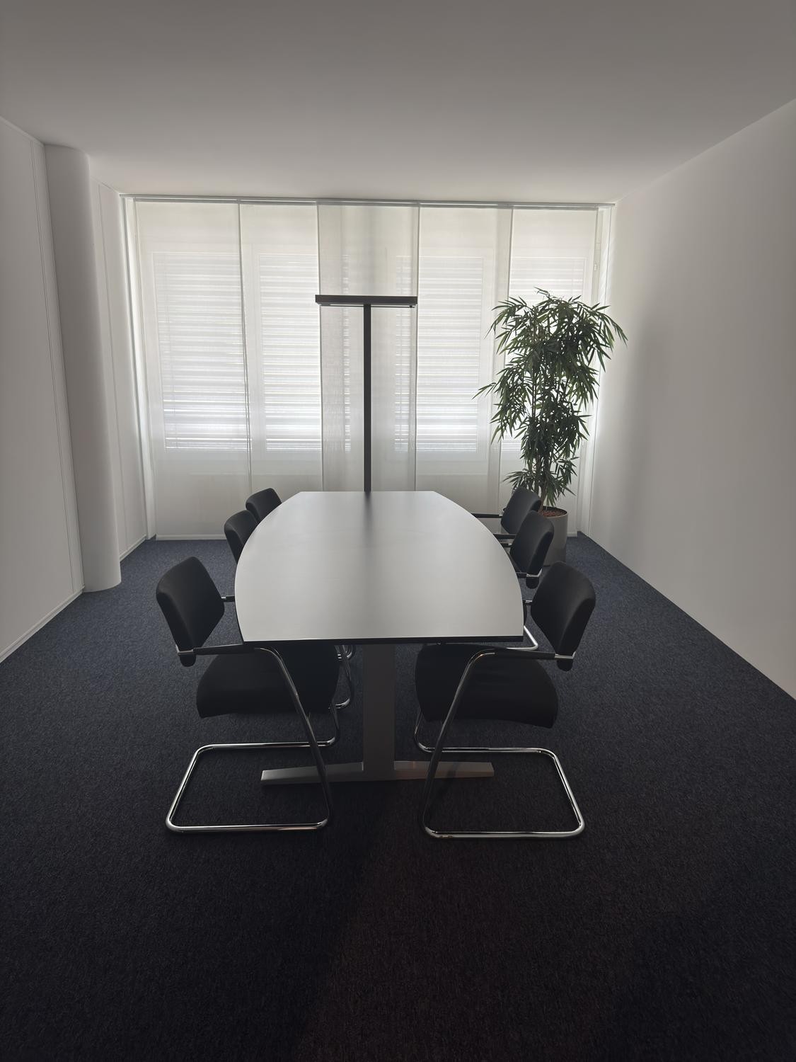 Office, photo 5 of 6