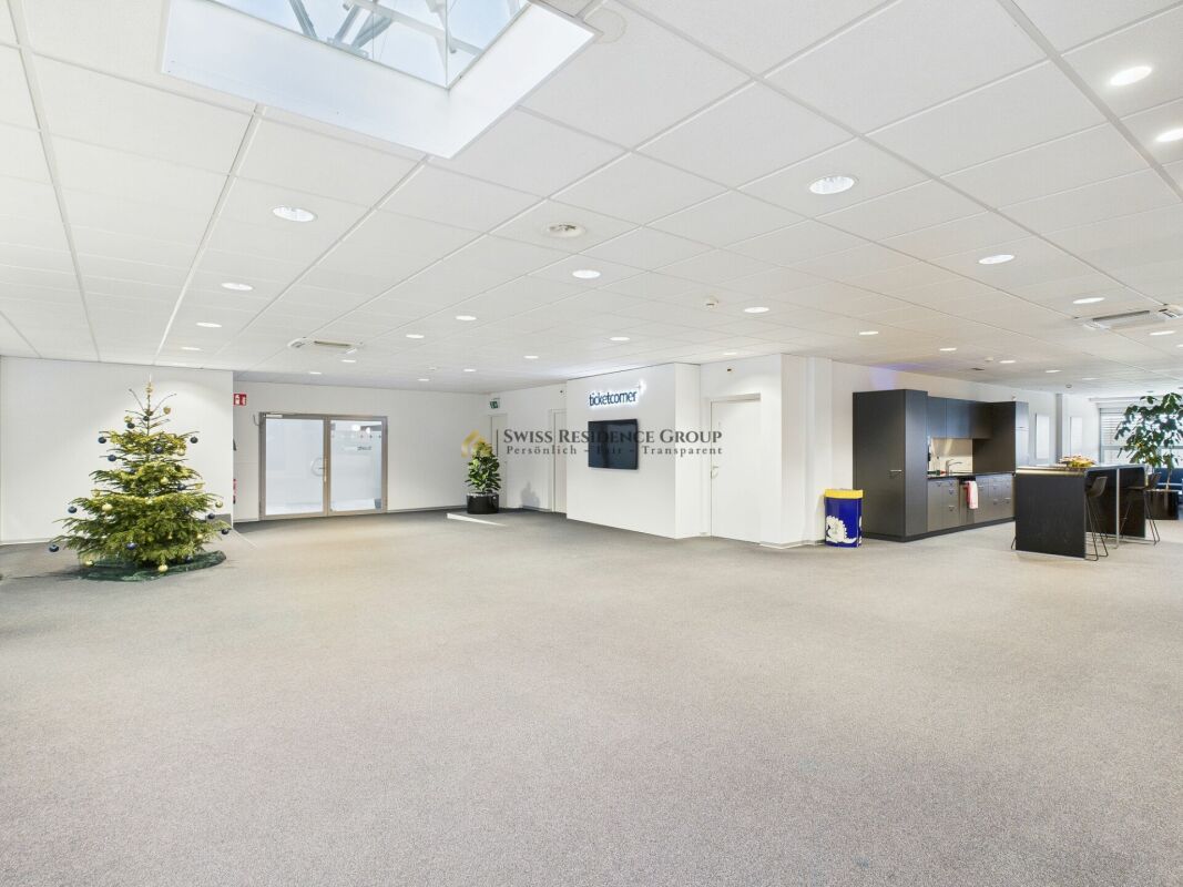 Office, photo 1 of 10
