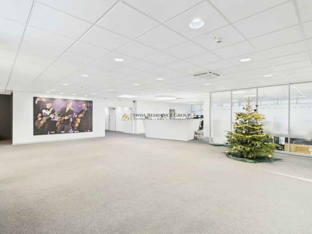 Office, photo 2 of 10