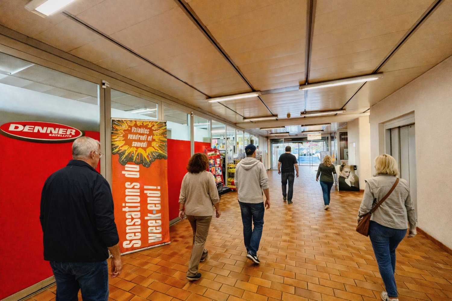 102m² arcade, photo 2 of 3