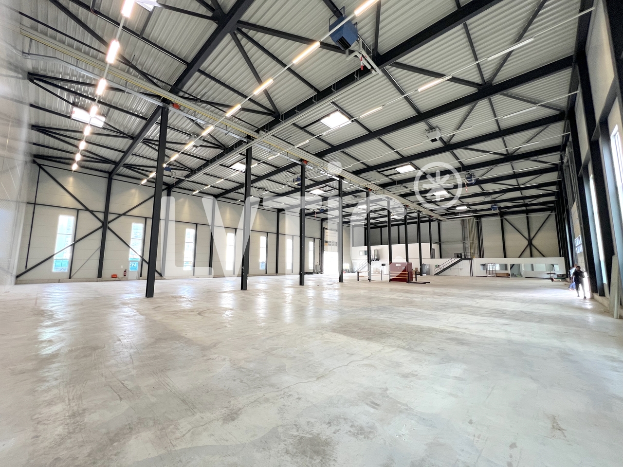 2030m² industrial object, photo 4 of 10