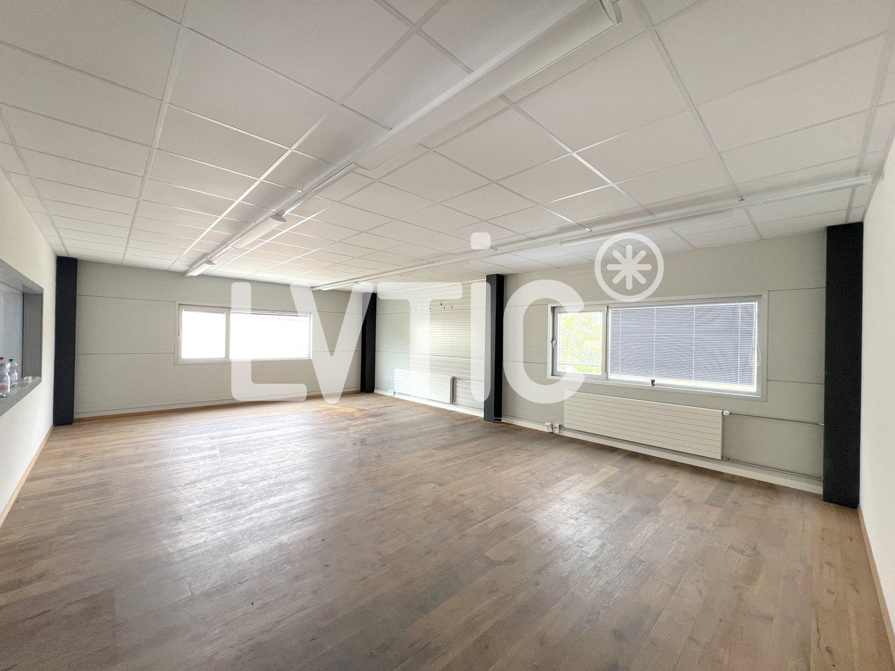 2030m² industrial object, photo 10 of 10
