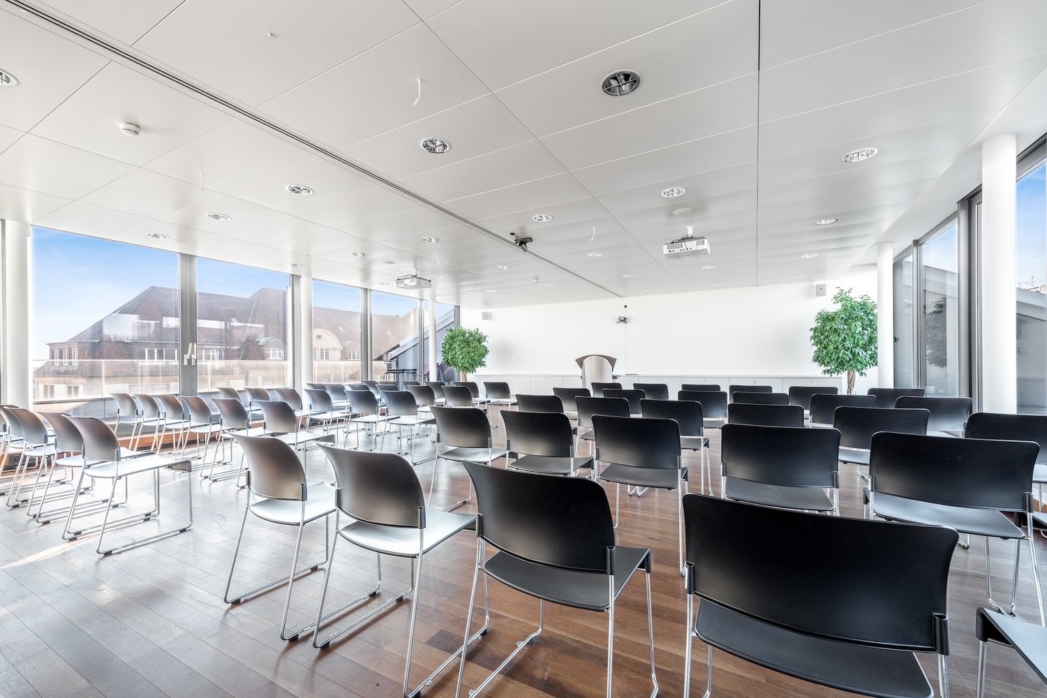 2000m² office, photo 6 of 7