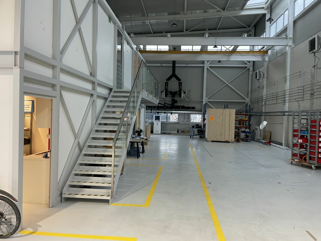 580m² office, photo 4 of 6