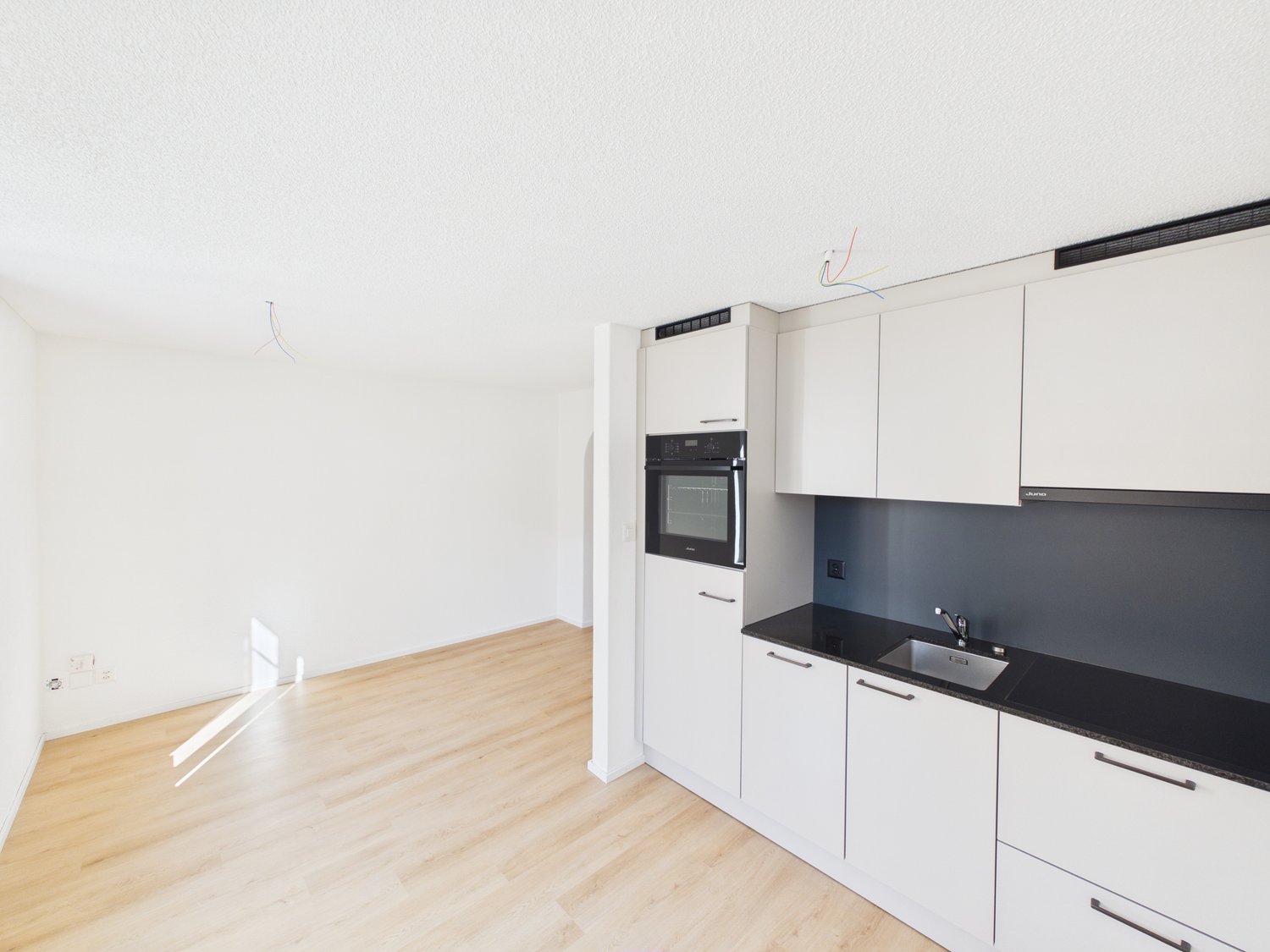 2 rooms apartment, photo 1 of 10