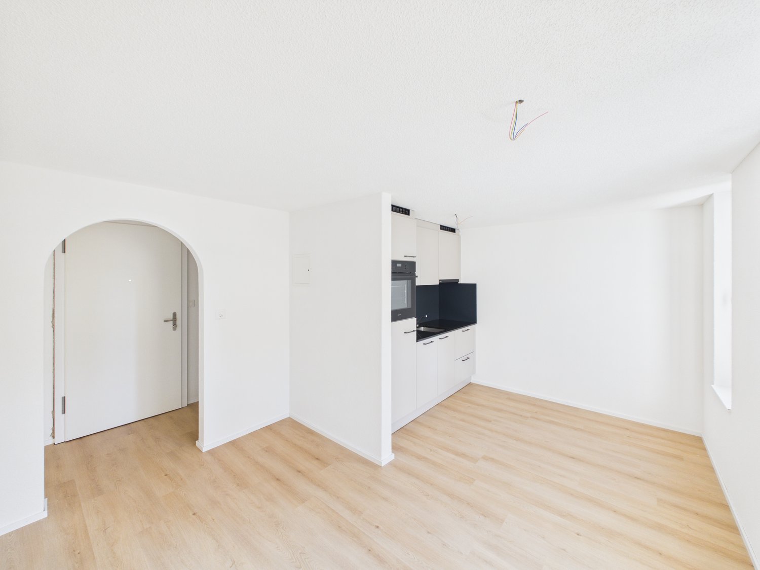 2 rooms apartment, photo 2 of 10