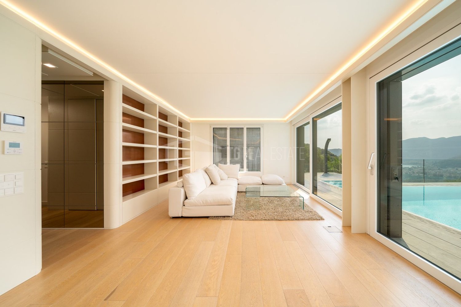 6 ½ rooms apartment