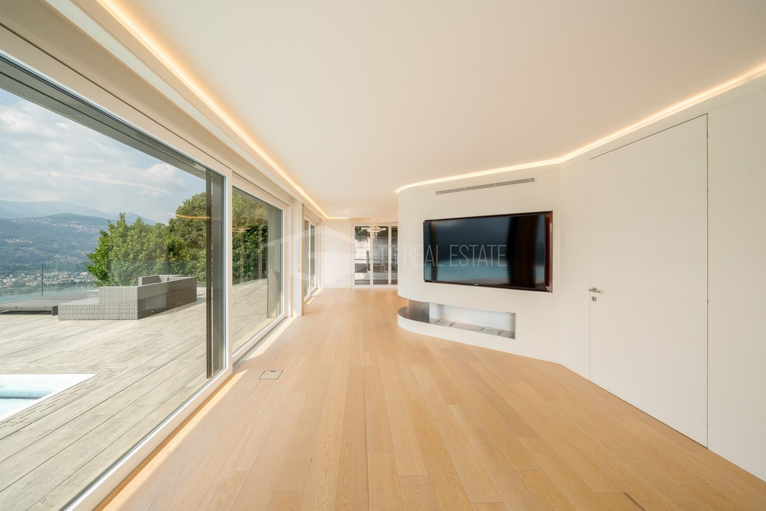 6 ½ rooms apartment