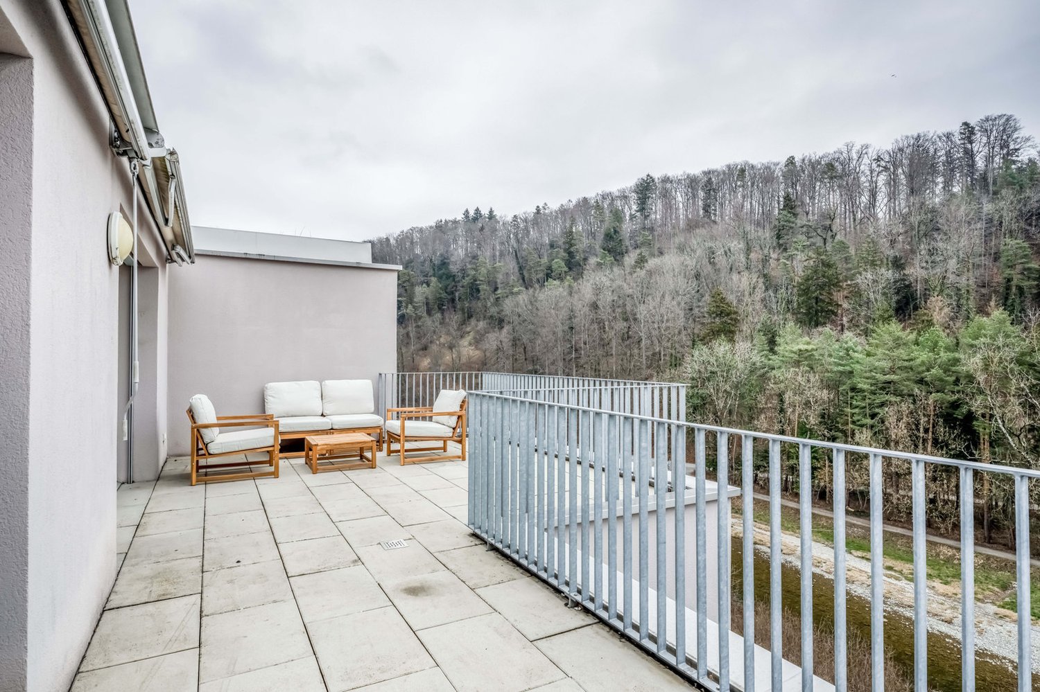 2 ½ pièces appartement meublé