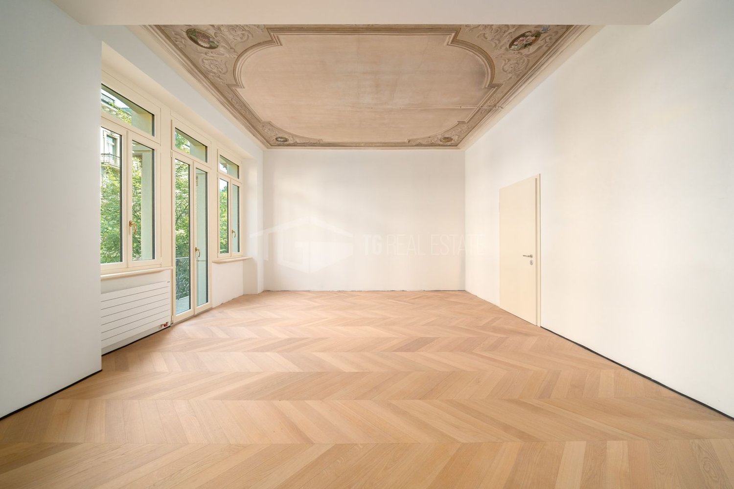 5 rooms apartment