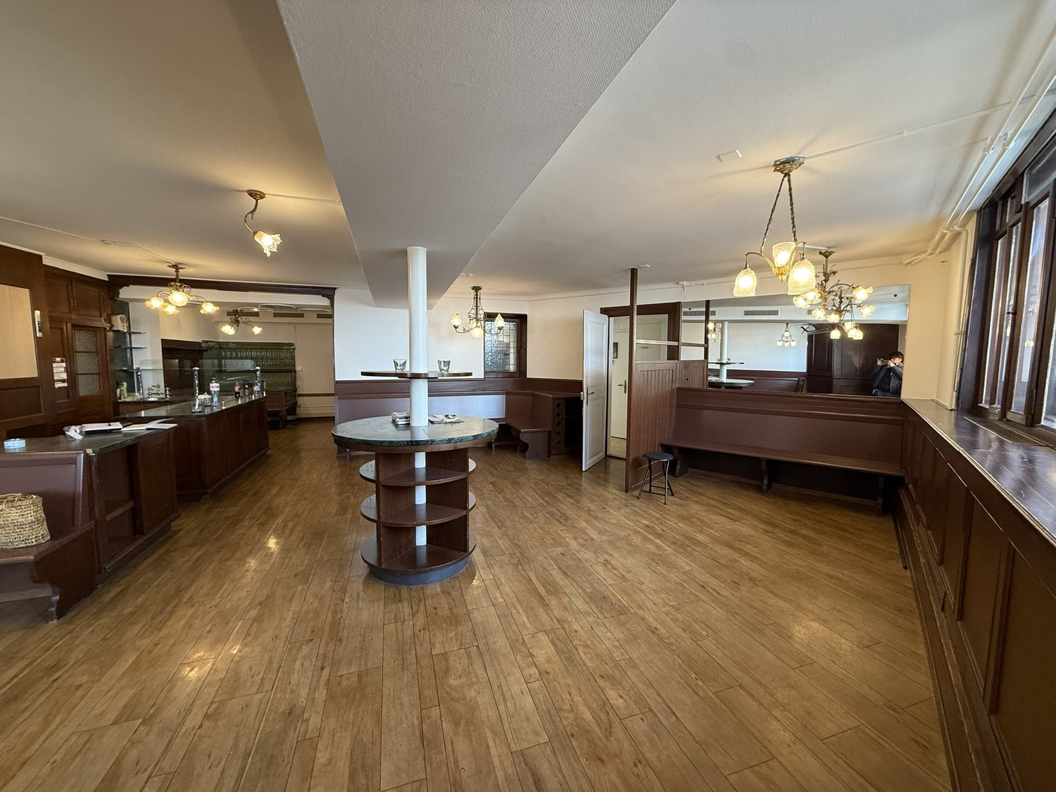 138m² restaurant, photo 6 of 10