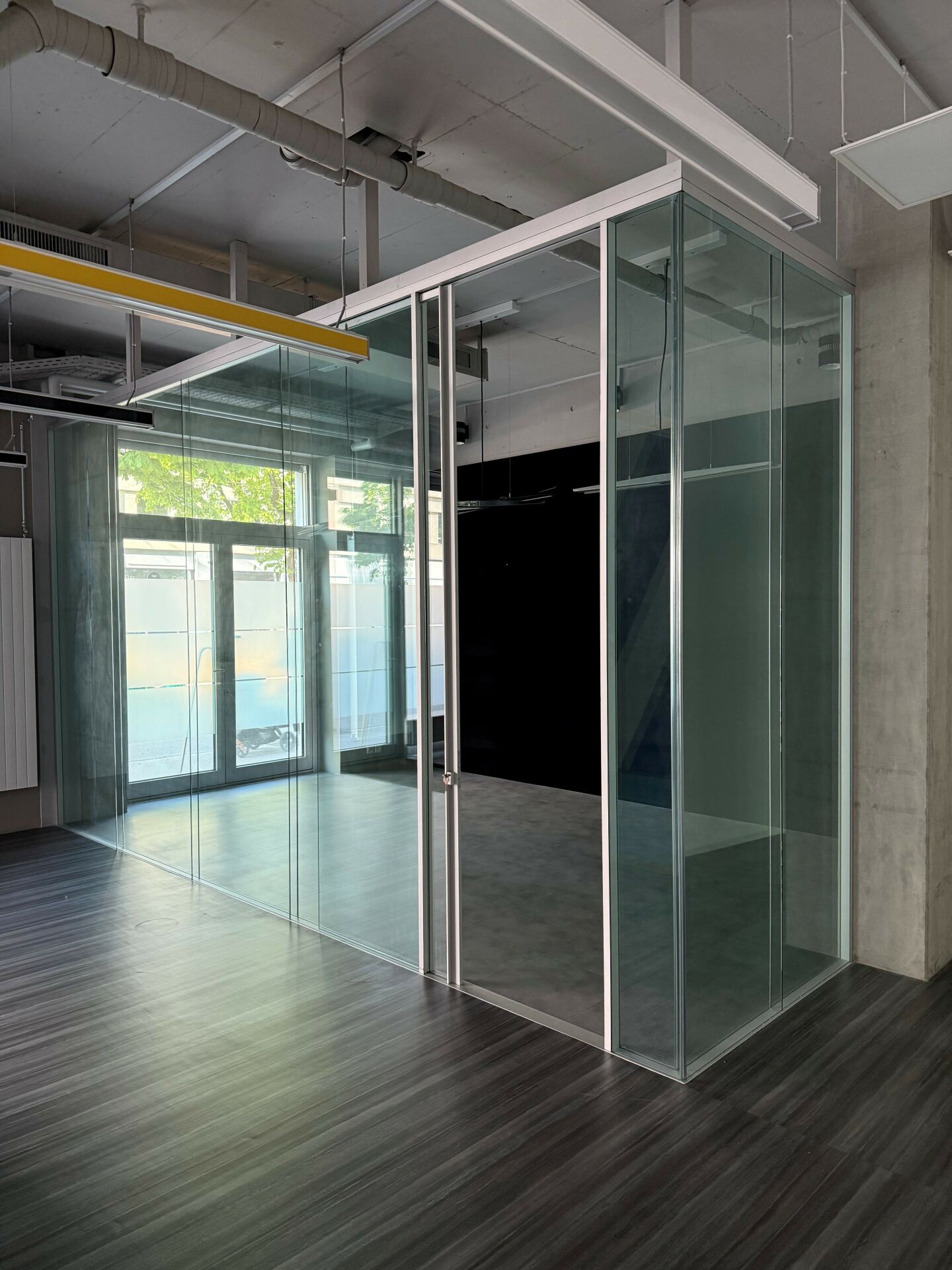 230m² commercial, photo 8 of 10