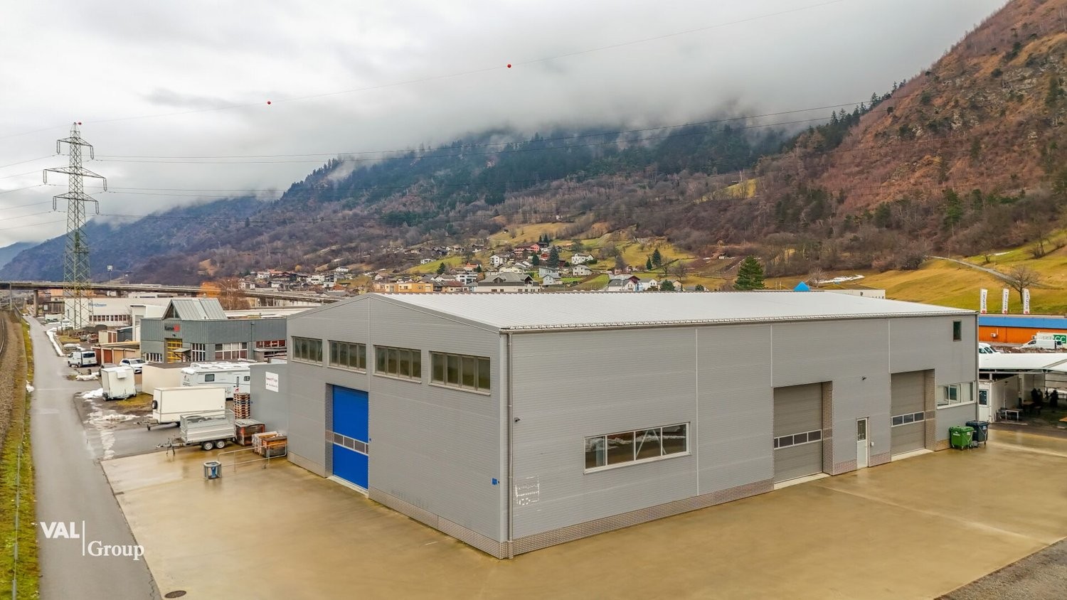 830m² industrial object, photo 3 of 10