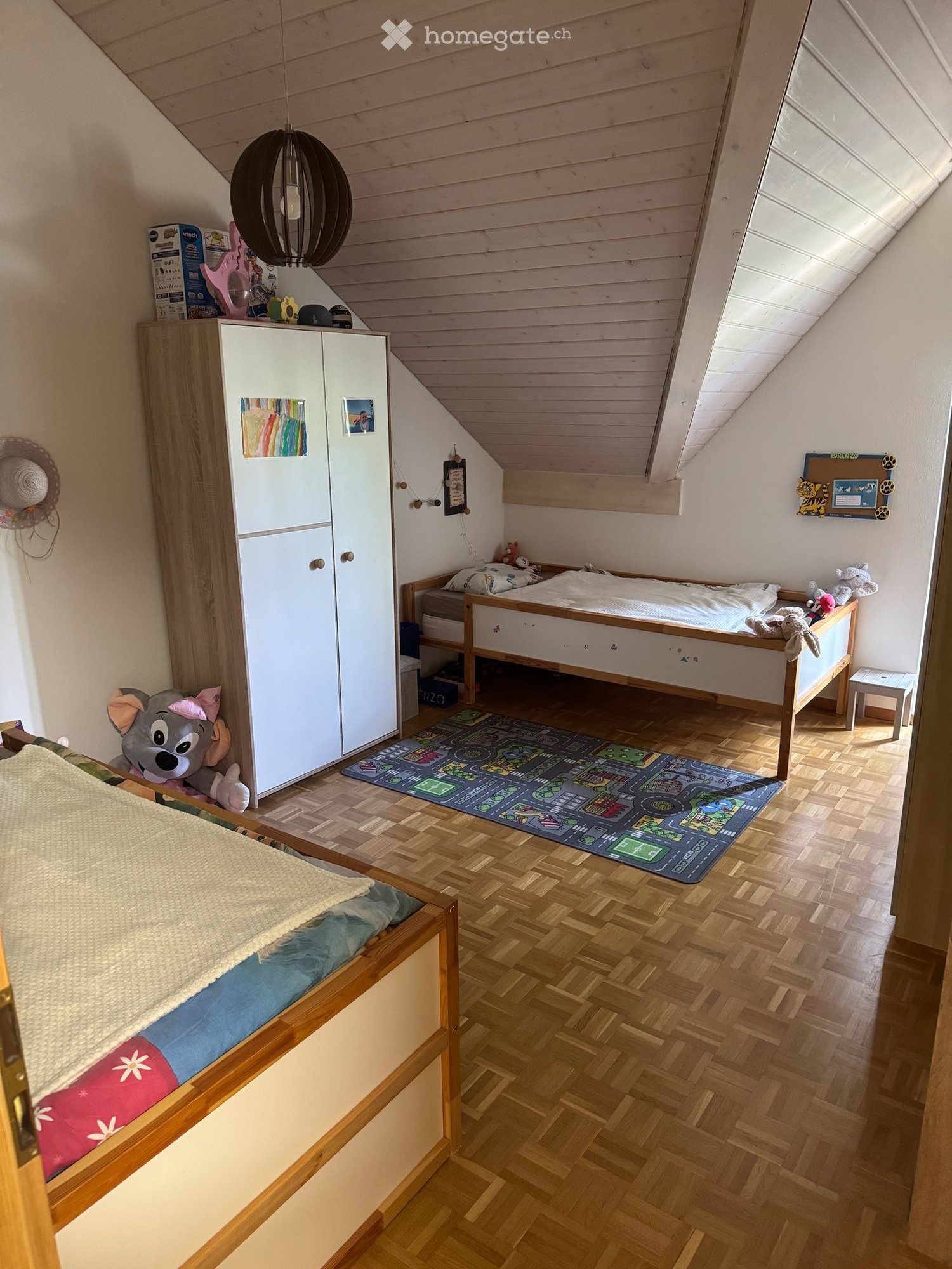 5 rooms apartment