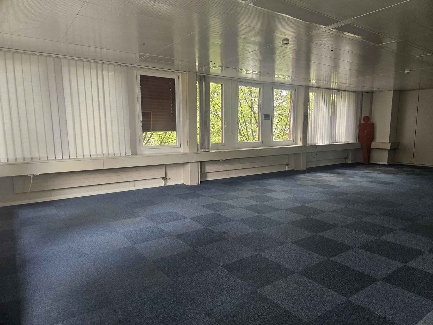 Office, photo 1 of 7