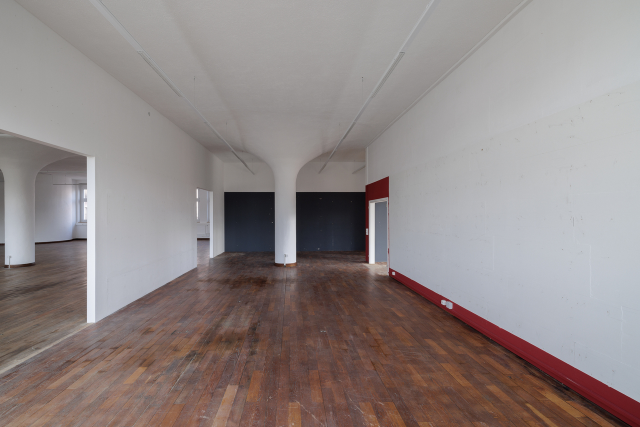 584m² commercial, photo 9 of 10
