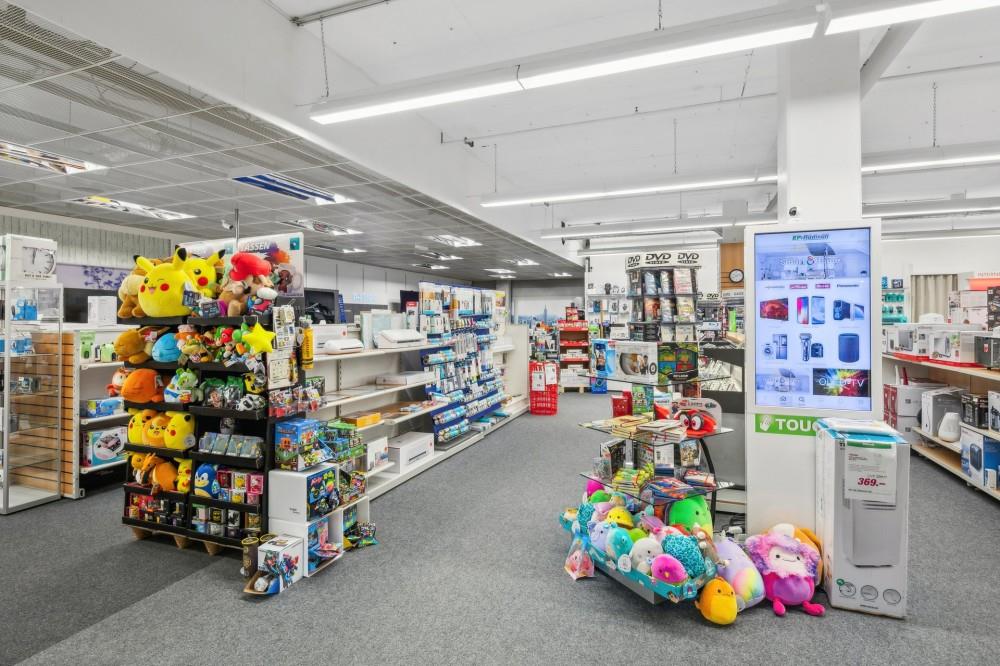 200m² commercial