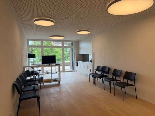 Office, photo 2 of 3