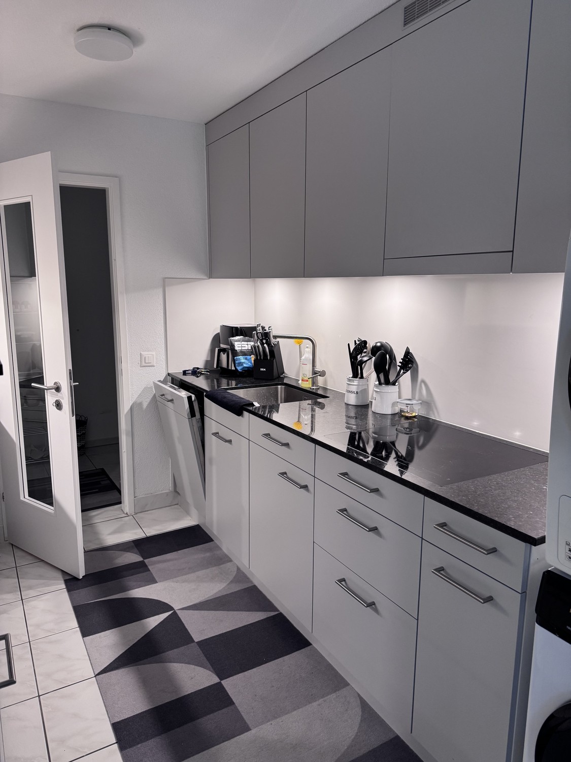 Room in a shared flat, photo 1 of 10