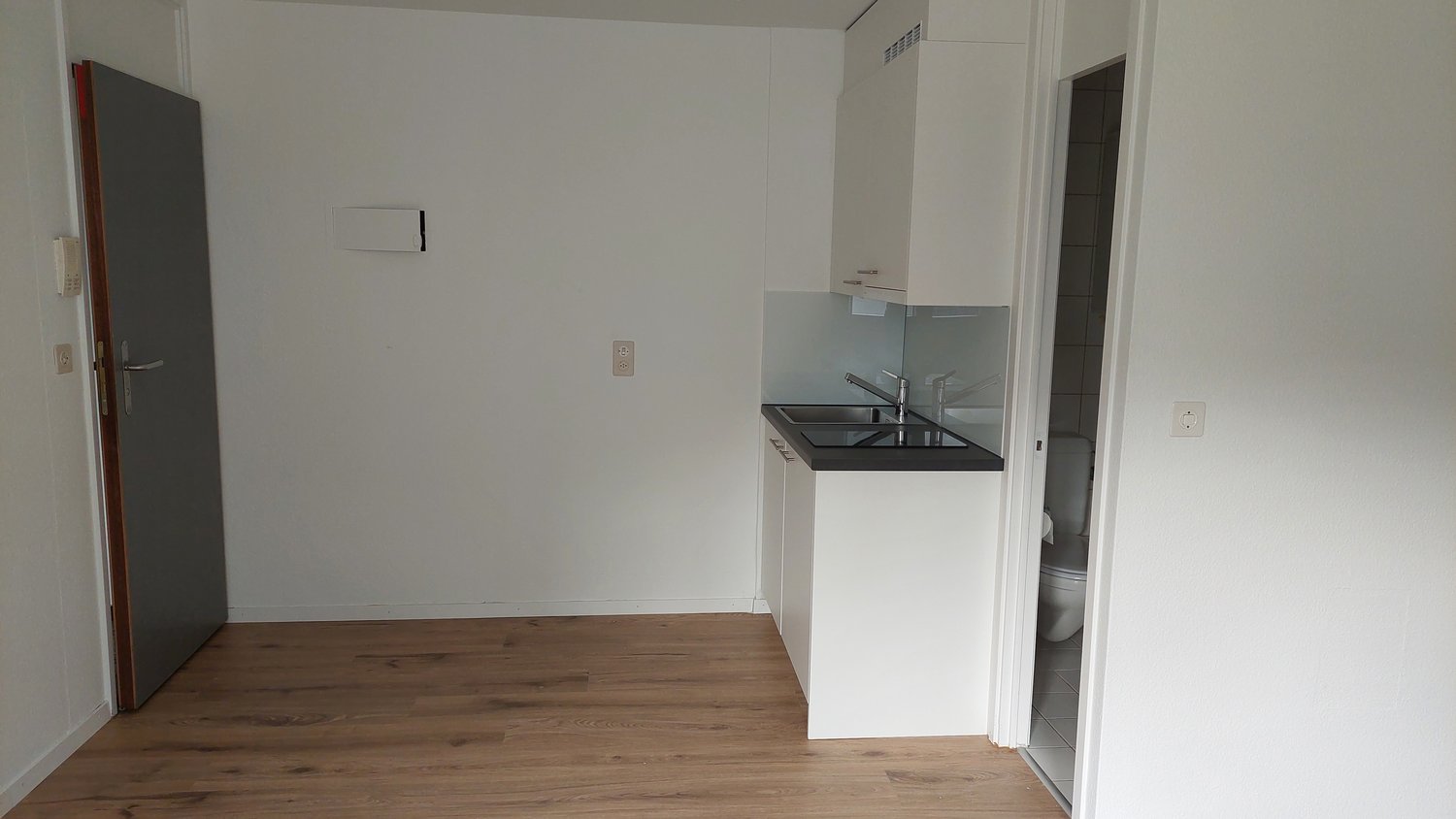 2 room studio