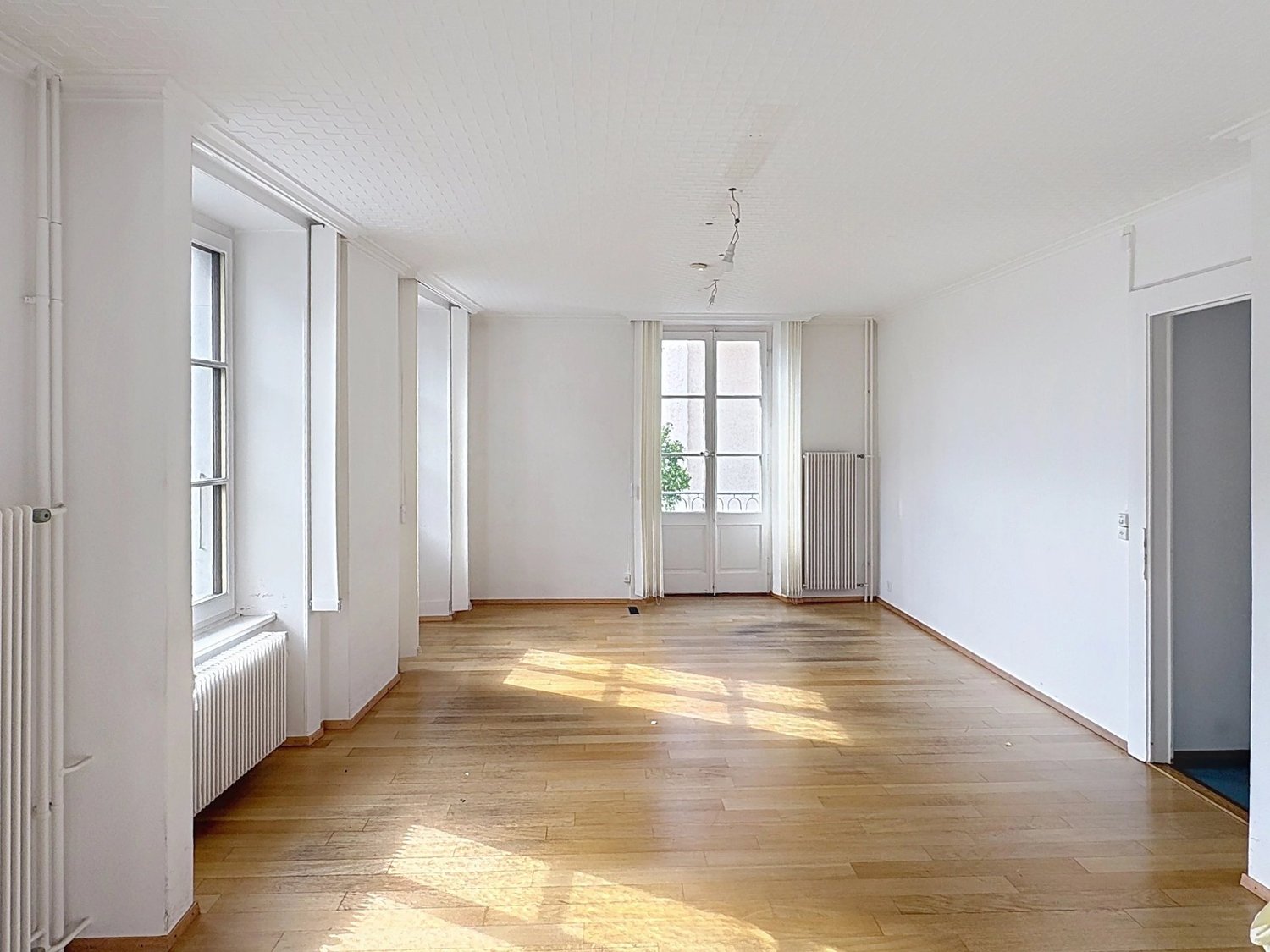 3 rooms apartment, photo 2 of 6