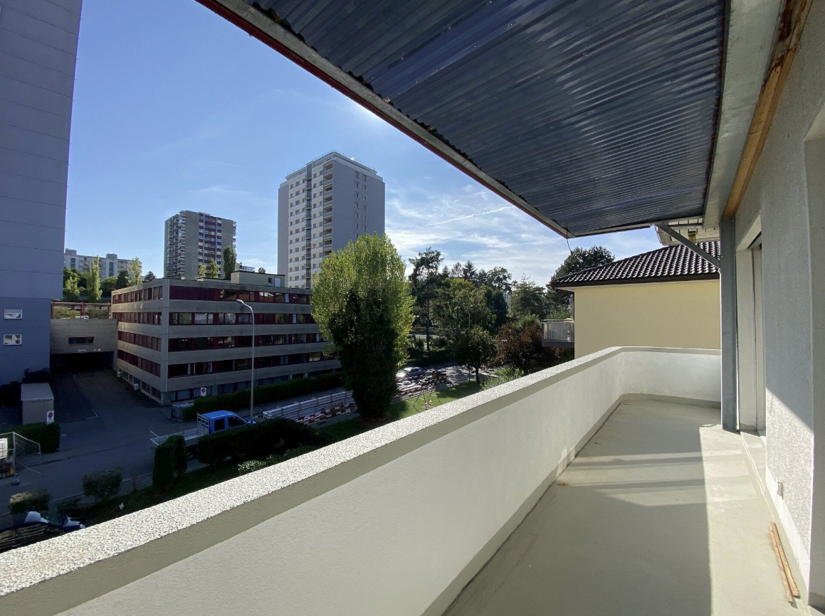 4 rooms apartment, photo 2 of 6