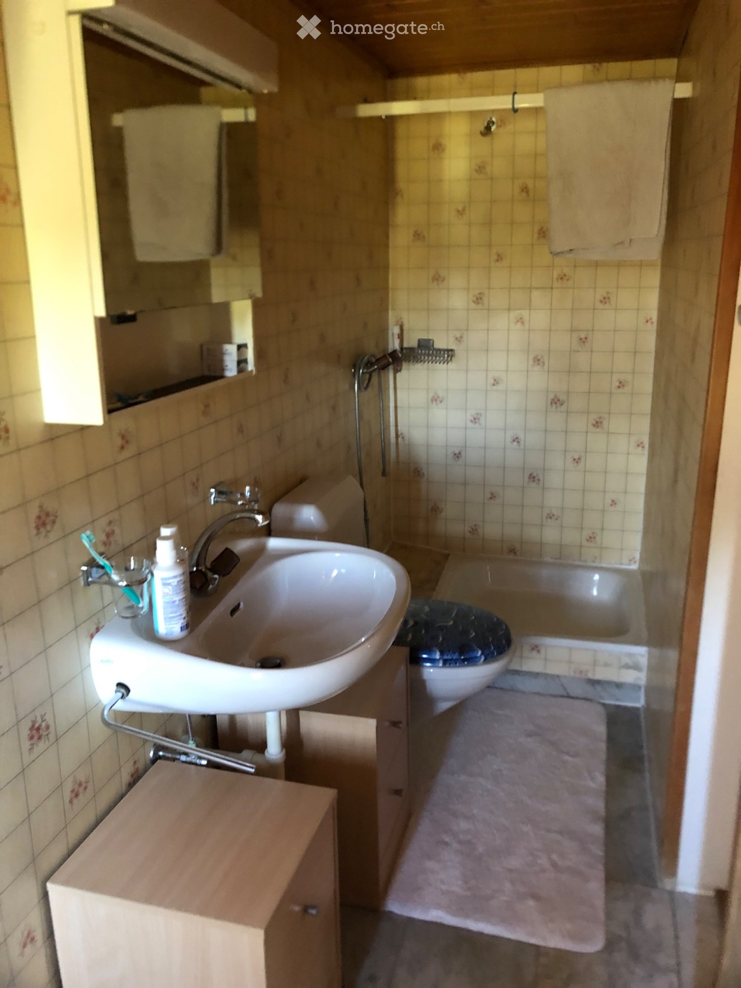 1 room single room