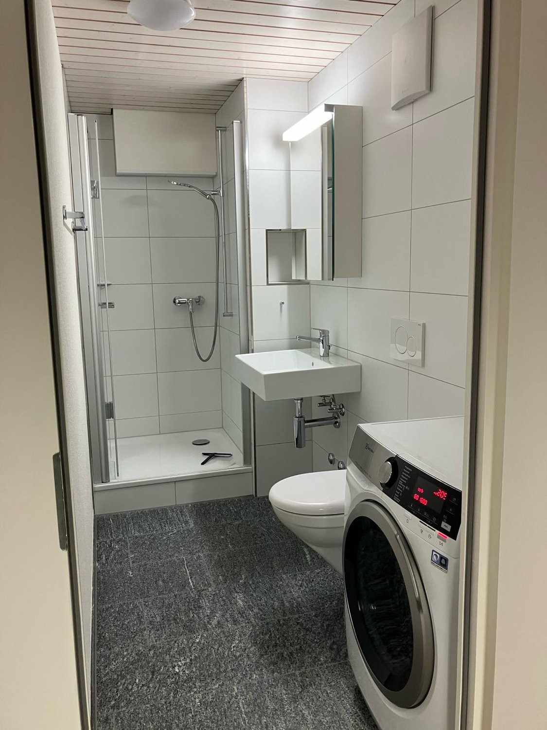 1 room apartment, Foto 5 von 6