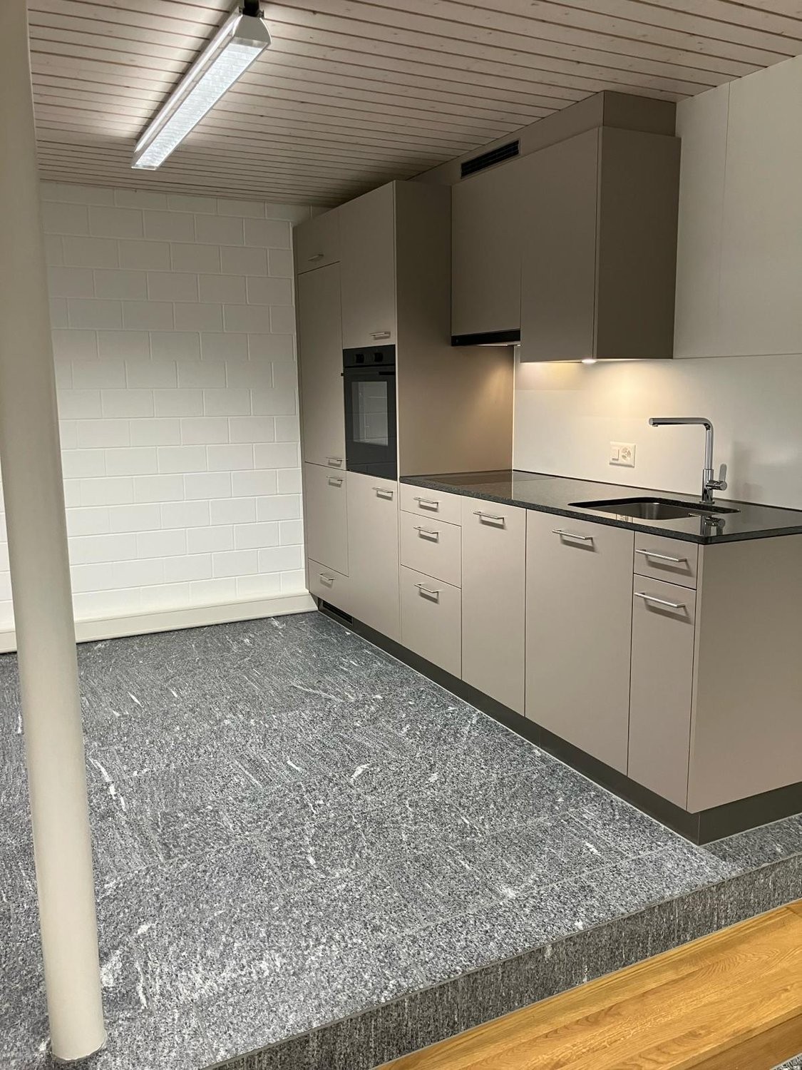 1 room apartment, Foto 4 von 6