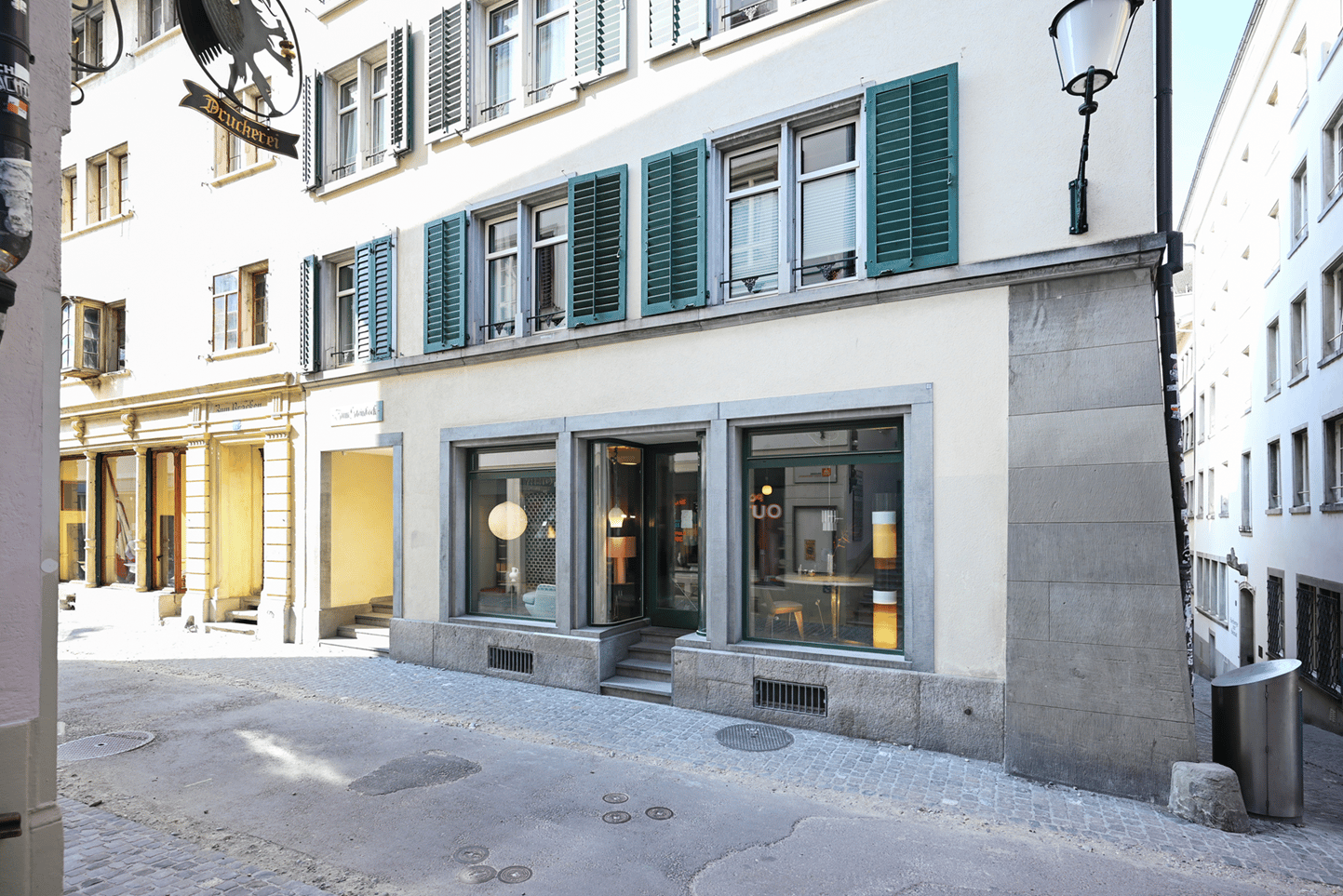 131m² shop, photo 2 of 9