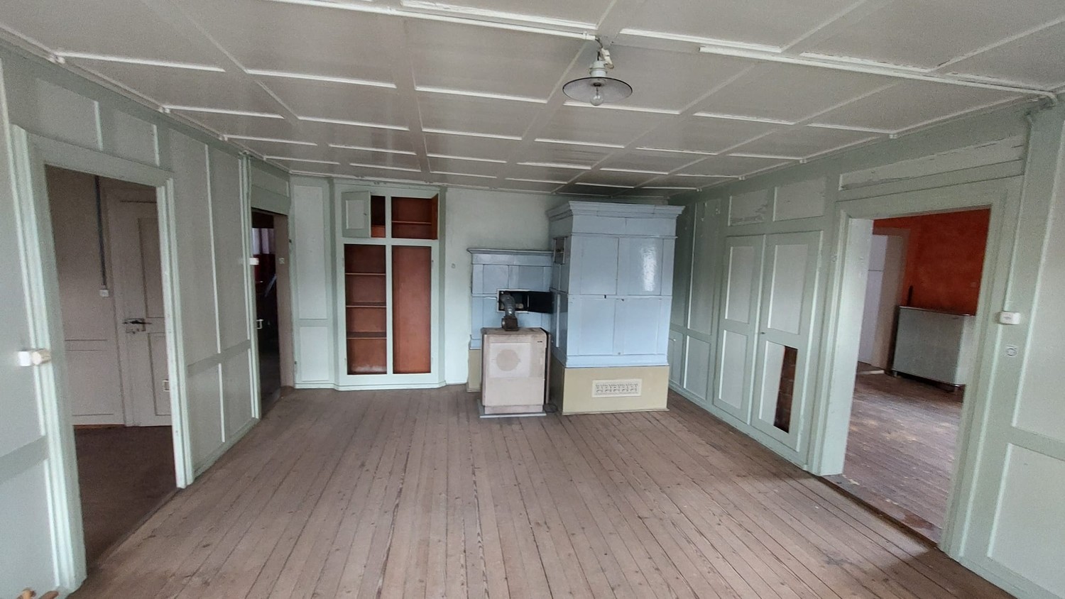 10 rooms single house