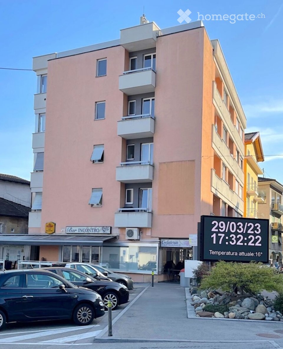 3 ½ room apartment

3.5 room apartment for rent with separate kitchen, two bedrooms and 1 bathroom with shower.

All-inclusive monthly rent 1100.- per month

Municipal parking spaces available near the property.

Interested parties call the number 079.401.47.42, photo 2 of 5