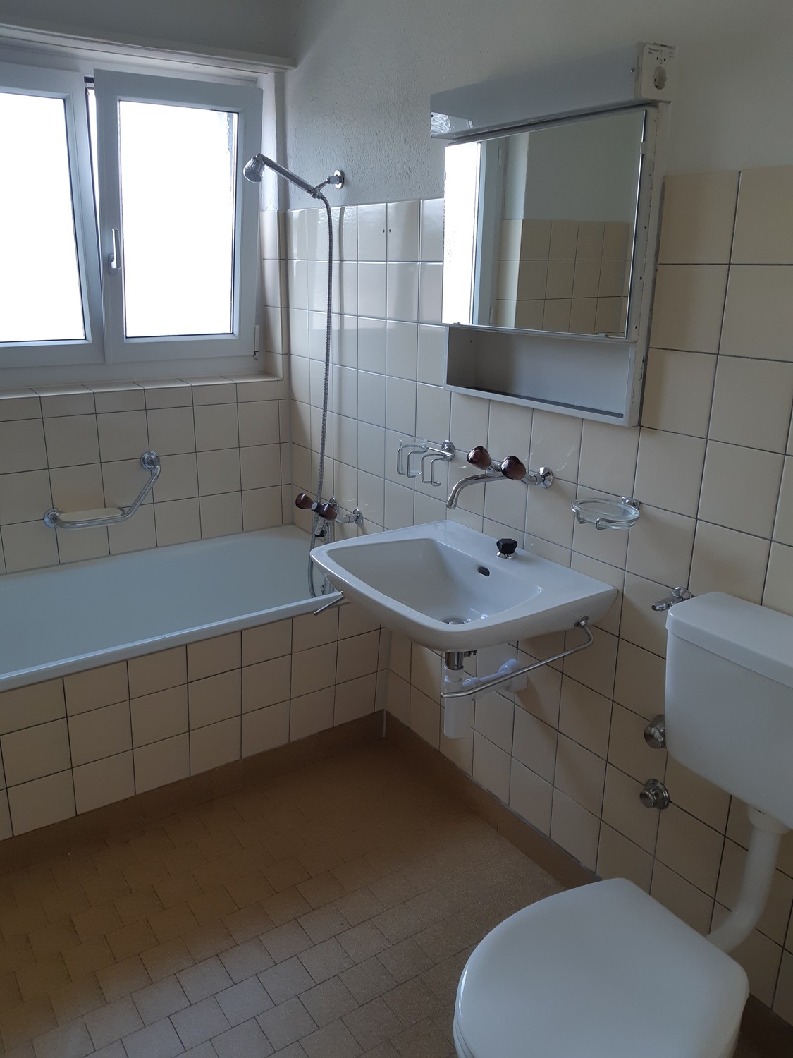 2 rooms apartment, photo 6 of 6