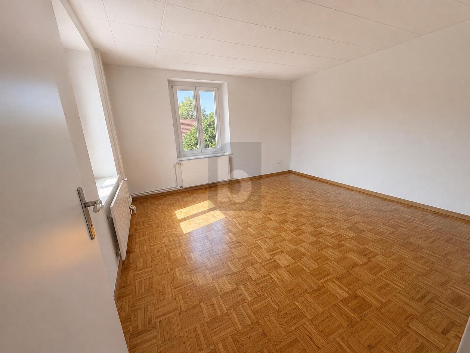 5 rooms apartment, photo 2 of 4