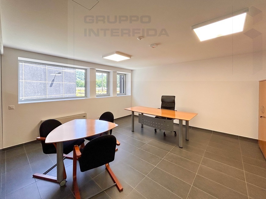 Office, photo 6 of 10