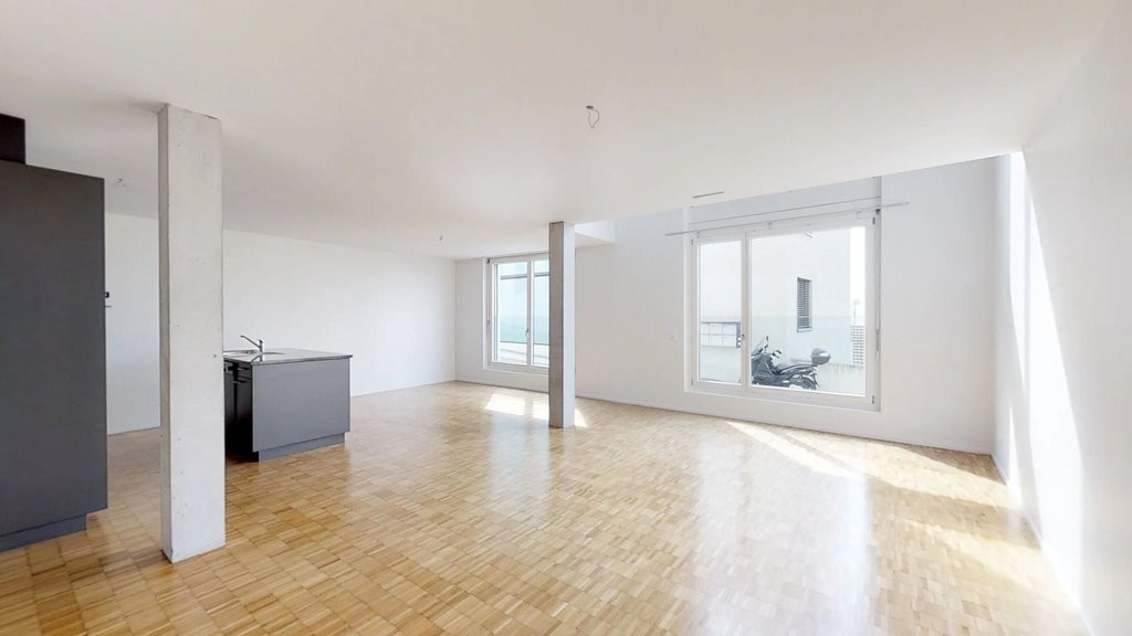 1 room loft, photo 6 of 9