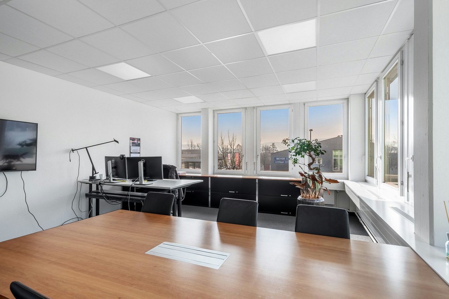 5000m² commercial, photo 6 of 10