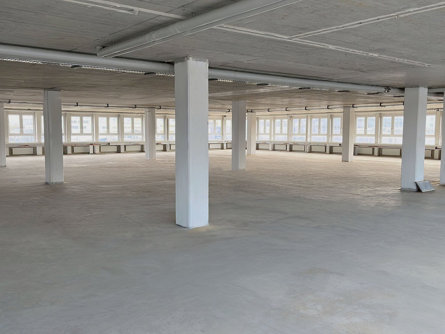 765m² office, photo 5 of 10