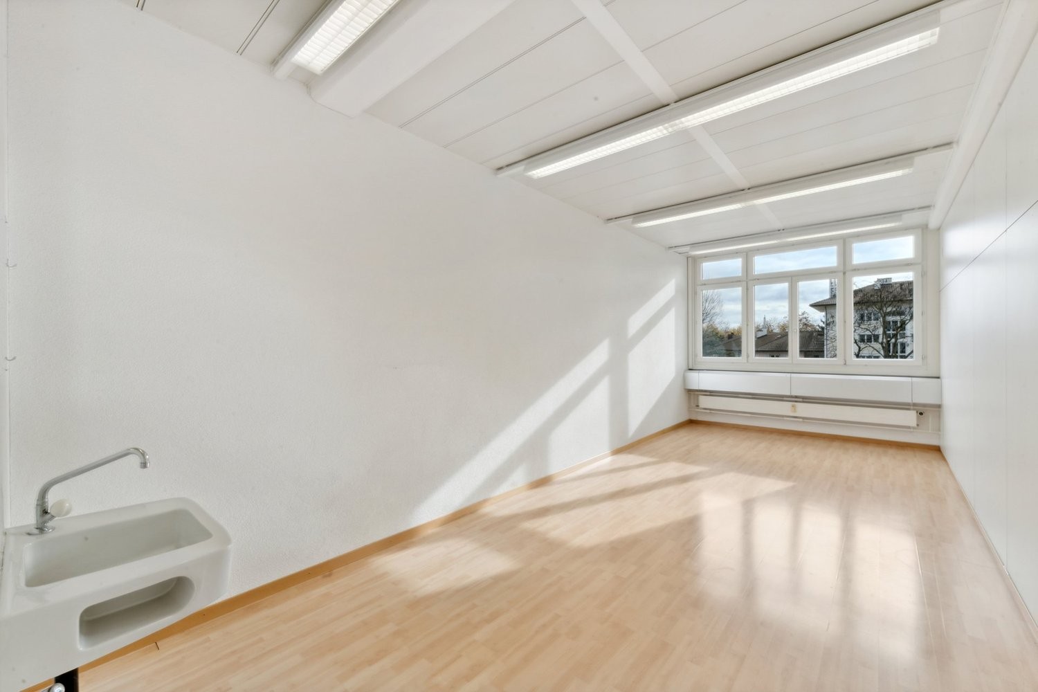 300m² office, photo 6 of 7